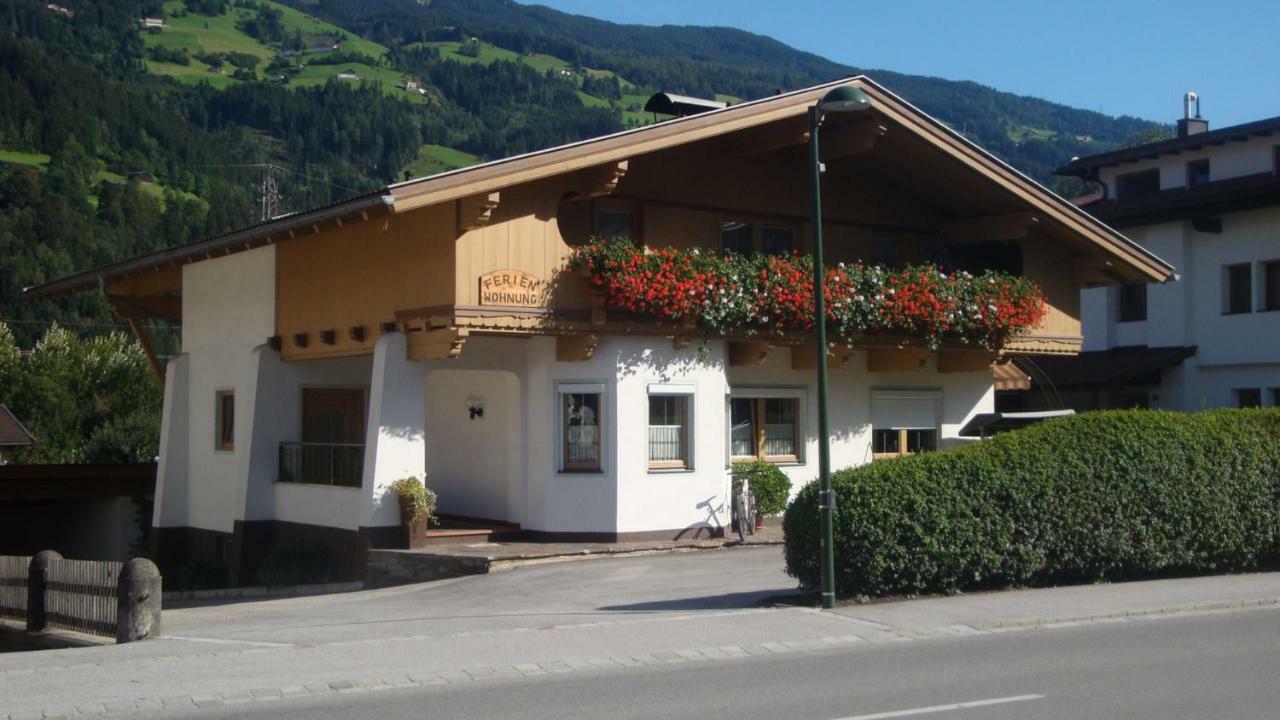 Haus Waldner Apartment Aschau Im Zillertal Екстериор снимка